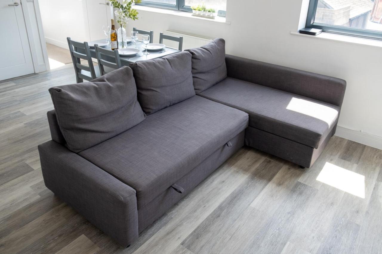 Modern One Bedroom Apartment In Town Centre & 4 Min To The Beach Борнмут Экстерьер фото